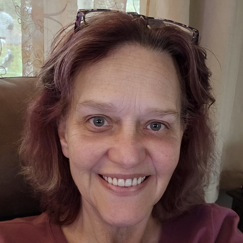 Meet your Posher, Nina
